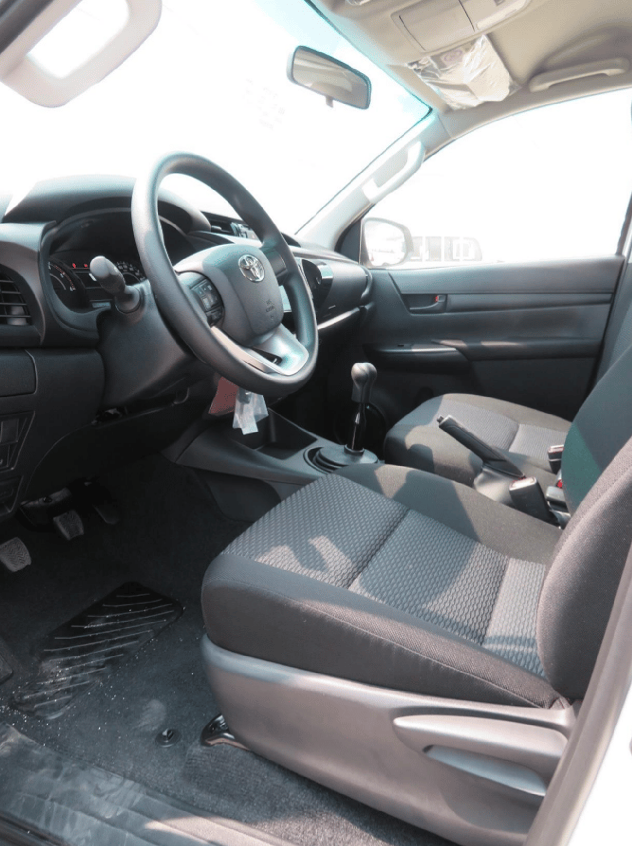 Toyota Hilux HILUX D/C 4WD DSL DLX-G 1