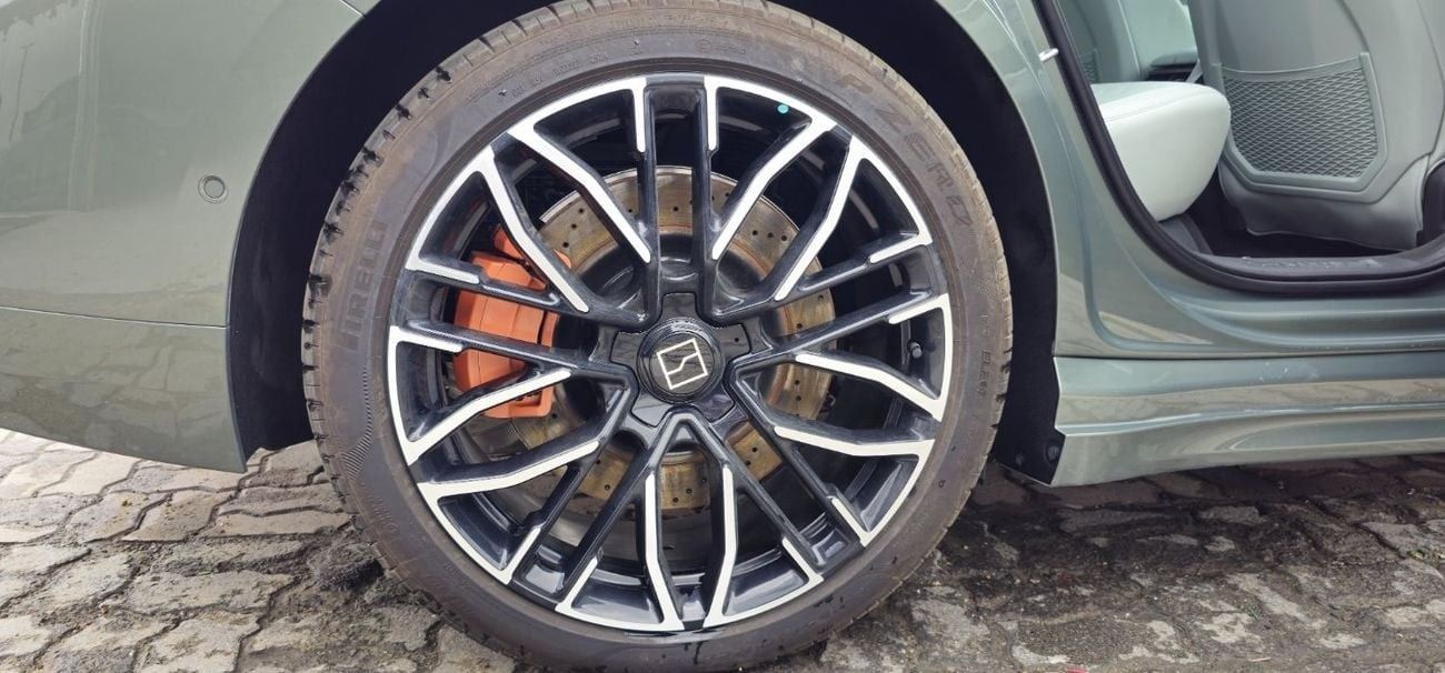 زيكر 001 Long Range RWD