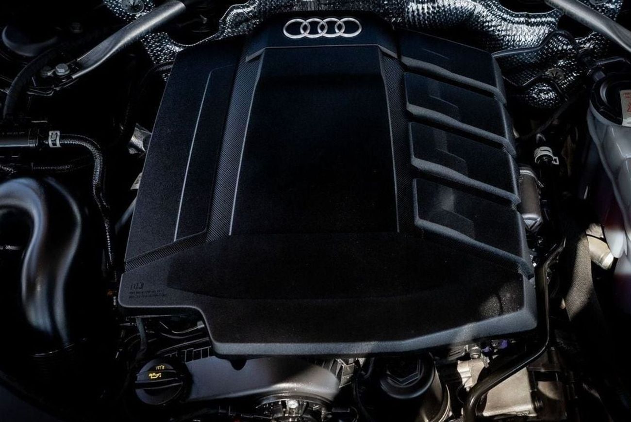 أودي A6 40 TFSI 2.0L Audi A6 40TFSI 2022 GCC under Warranty with Flexible Down-Payment.