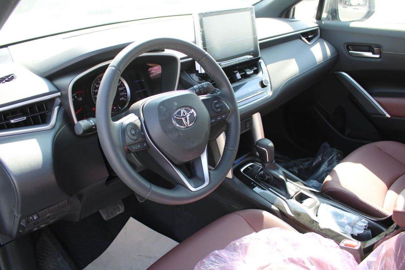 تويوتا كورولا كروس TOYOTA COROLLA CROSS 1.8L PETROL FWD V - AUTO