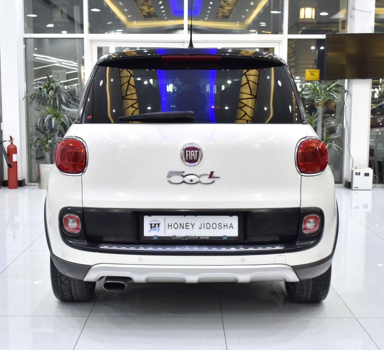 Fiat 500L EXCELLENT DEAL for our FIAT 500 L ( 2015 Model ) in White Color GCC Specs