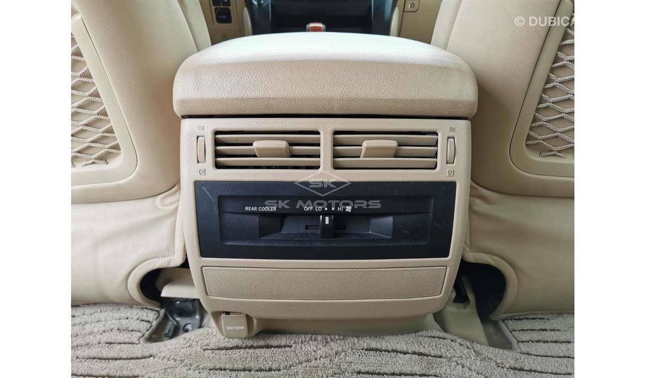 تويوتا لاند كروزر GXR, 4.0L Petrol, Driver Power Seat, Leather Seats, Sunroof, DVD, Rear Camera (LOT # 512)
