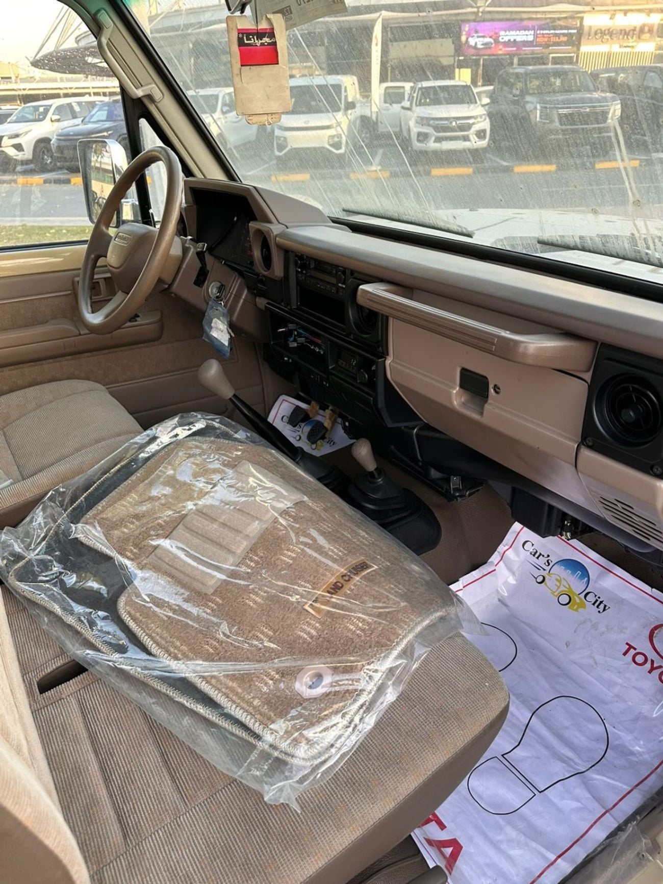 Toyota Land Cruiser Toyota Landcruiser petrol  4x4 II manual transmission II 2009