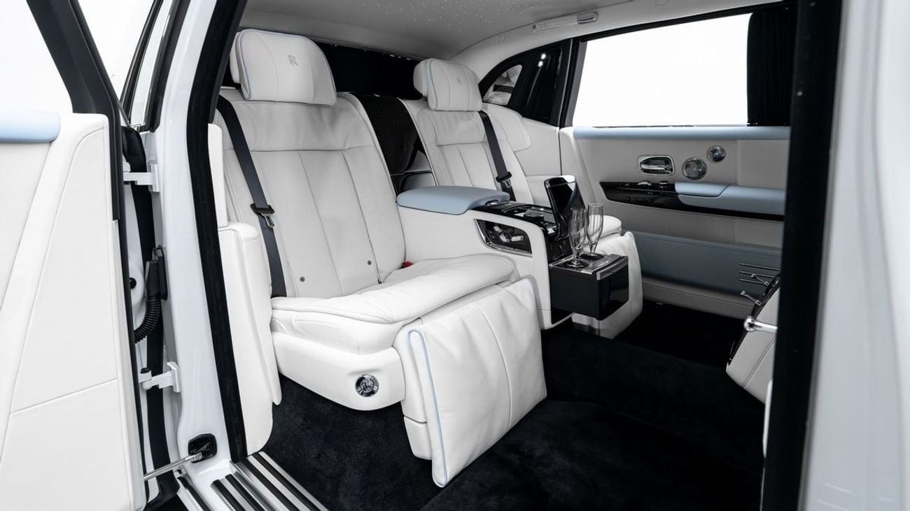 Rolls Royce Phantom EWB - 2026 - GCC Specs - Under Warranty and Service Contract