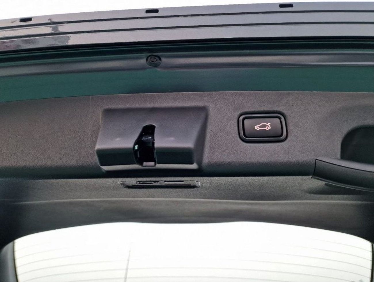 هيونداي توسون HYUNDAI TUCSON 1.6L FULL OPTION LEATHER SEATS, POWER SEATS, PANORAMIC SUNROOF, AUTO TRUNK , REAR CAM