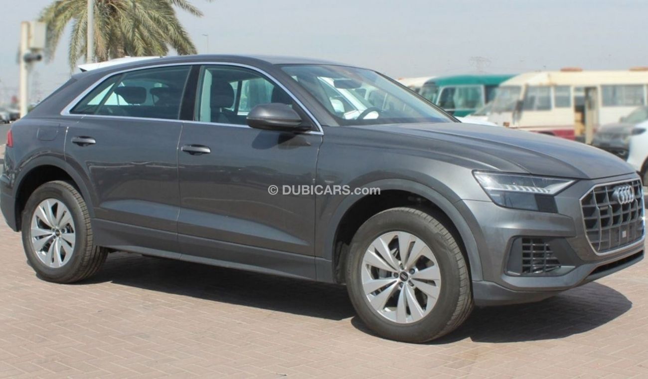 أودي Q8 AUDI Q8 4.0L 55 TFSI QUATTRO (Export and Local)