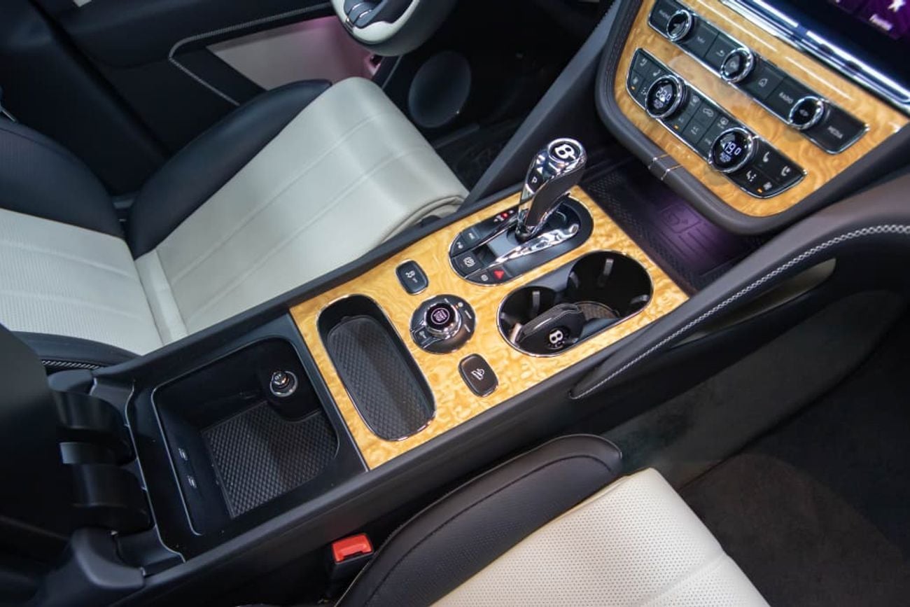 بنتلي بينتايجا Bentayga 4.0T