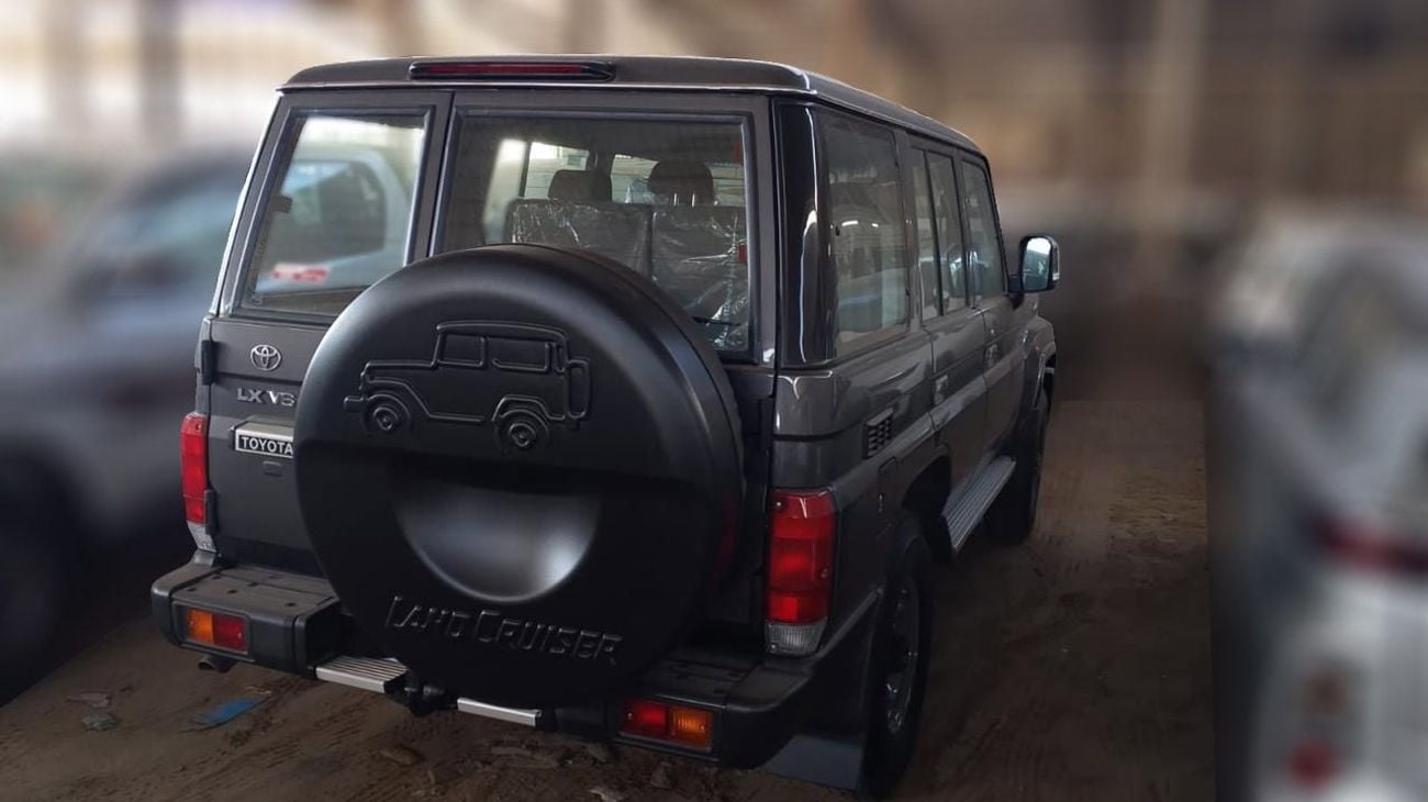 Toyota Land Cruiser 70 2026 Toyota Land Cruiser LC76 4.0L MT Petrol (with Diff lock)