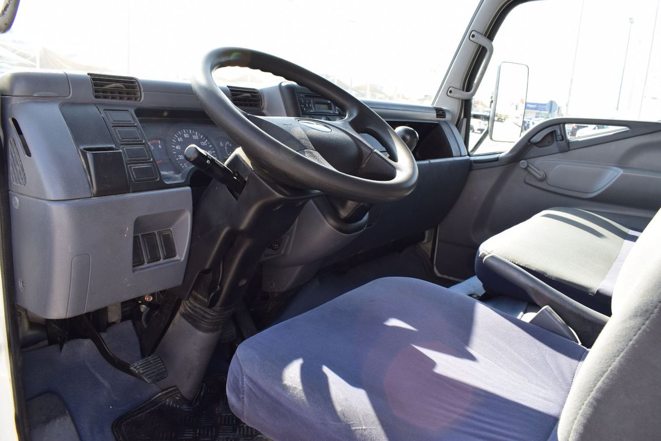 ميتسوبيشي فوسو كانتير Mitsubishi Canter HD pick up, model:2017. Excellent condition