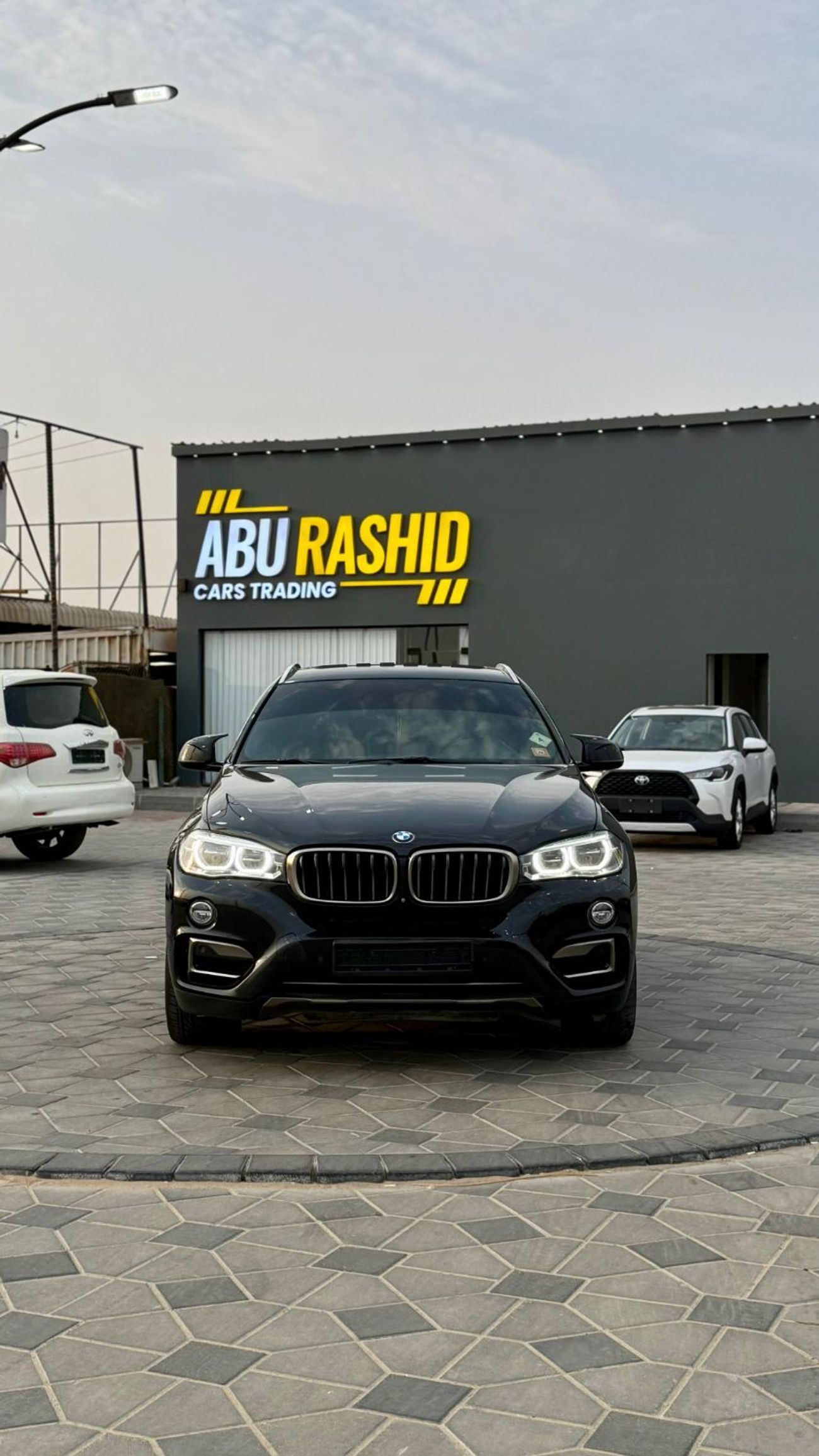 بي أم دبليو X6 50i Exclusive 4.4L