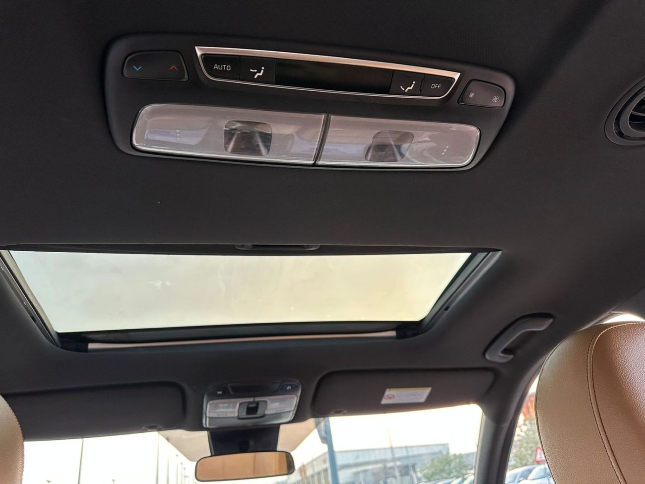 كيا تيلورايد LX 3.8L (295 HP)