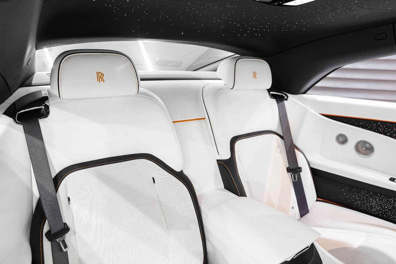 رولز رويس سبيكتر Coupe Bespoke Audio, Starlight Doors, Illuminated Fascia, Dealer Warr + Serv!!