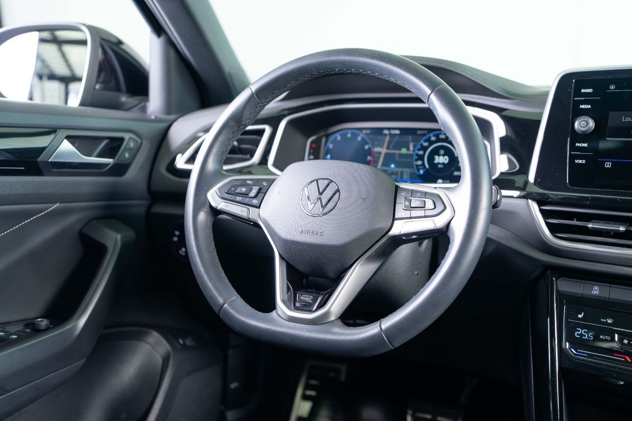 Volkswagen T ROC R-line 1.4L GCC-Al Nabooda Warranty Until 12/2027 Service Contract Until 12/2028