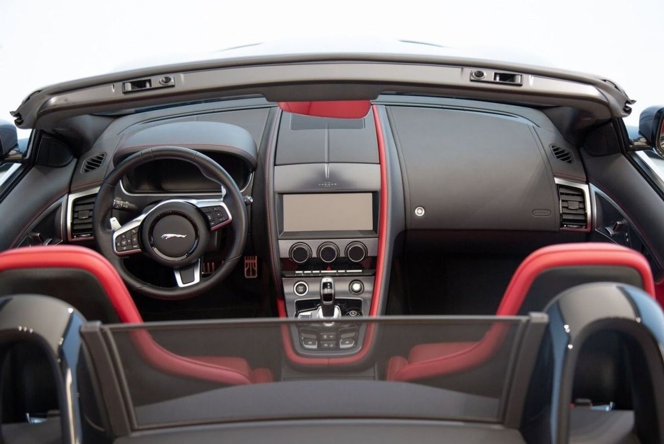 جاكوار F Type R-ديناميك  P450