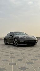Porsche Panamera GTS 4.8L (424 HP)