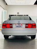 Lexus LS400