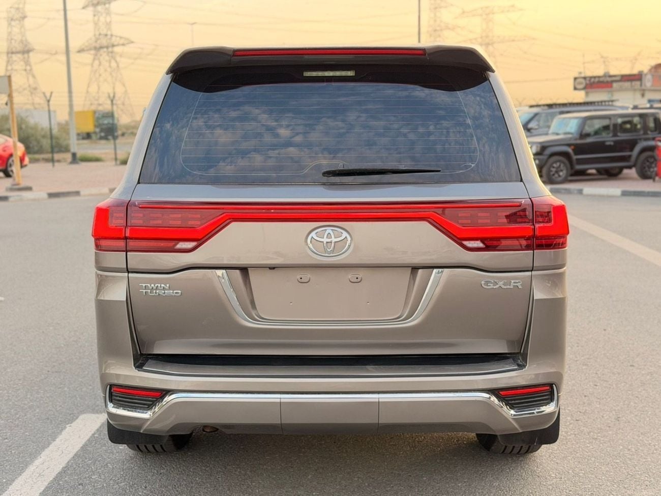 تويوتا لاند كروزر GXR 4.6L