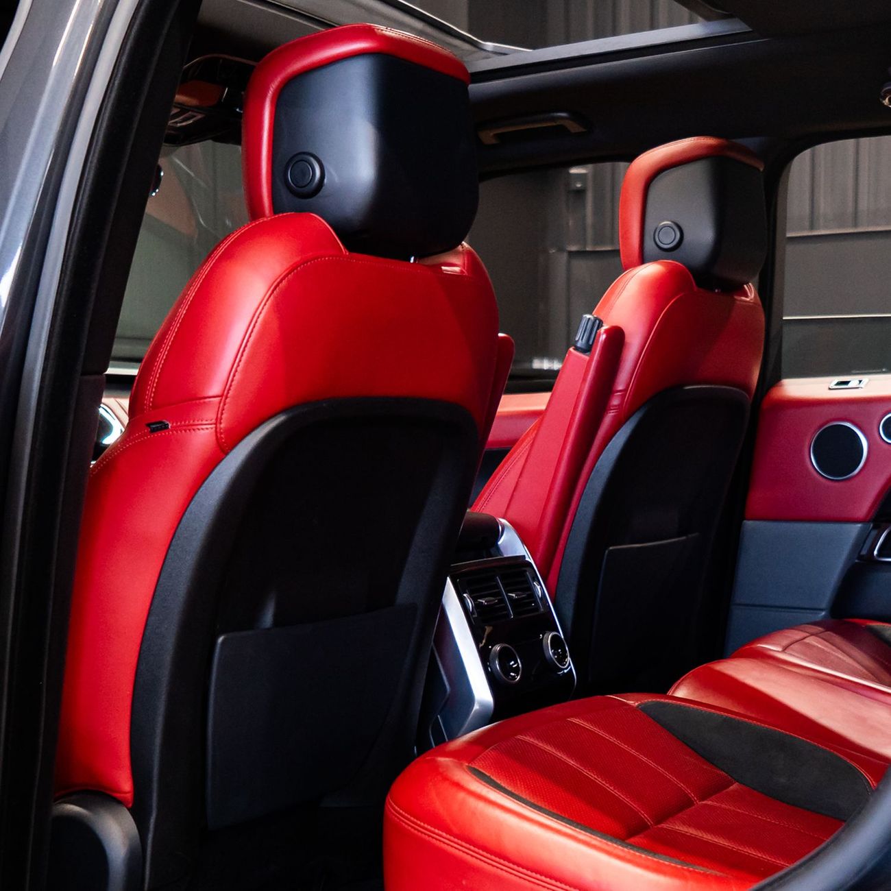 Land Rover Range Rover Sport AED 2,682  pm • 0% Downpayment • Range Rover Sport HSE V8 • 1 Year Warranty