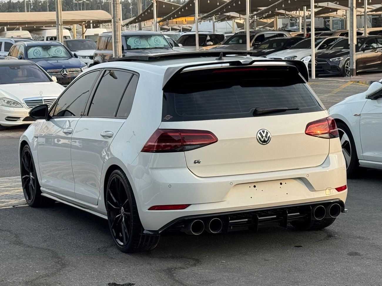 فولكس واجن جولف ار