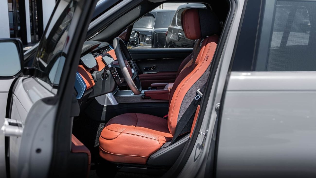 لاند روفر رينج روفر Range Rover SV P615 SWB 2026