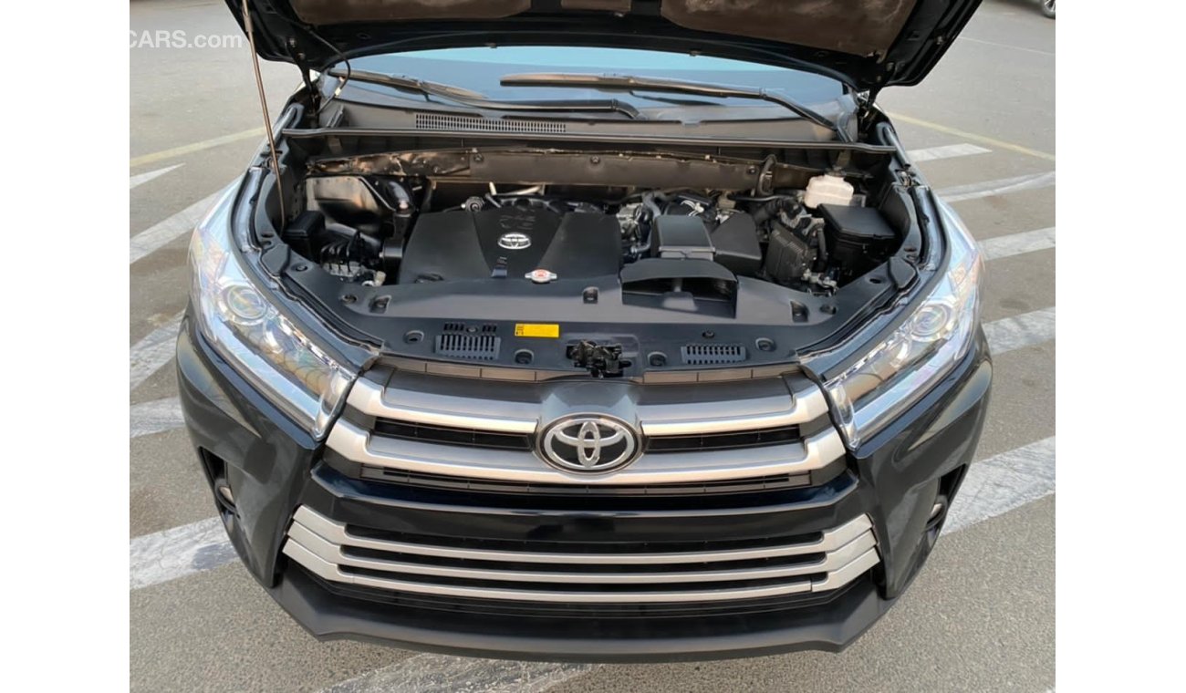 Toyota Highlander 2019 TOYOTA HIGHLANDER AWD , MID OPTION