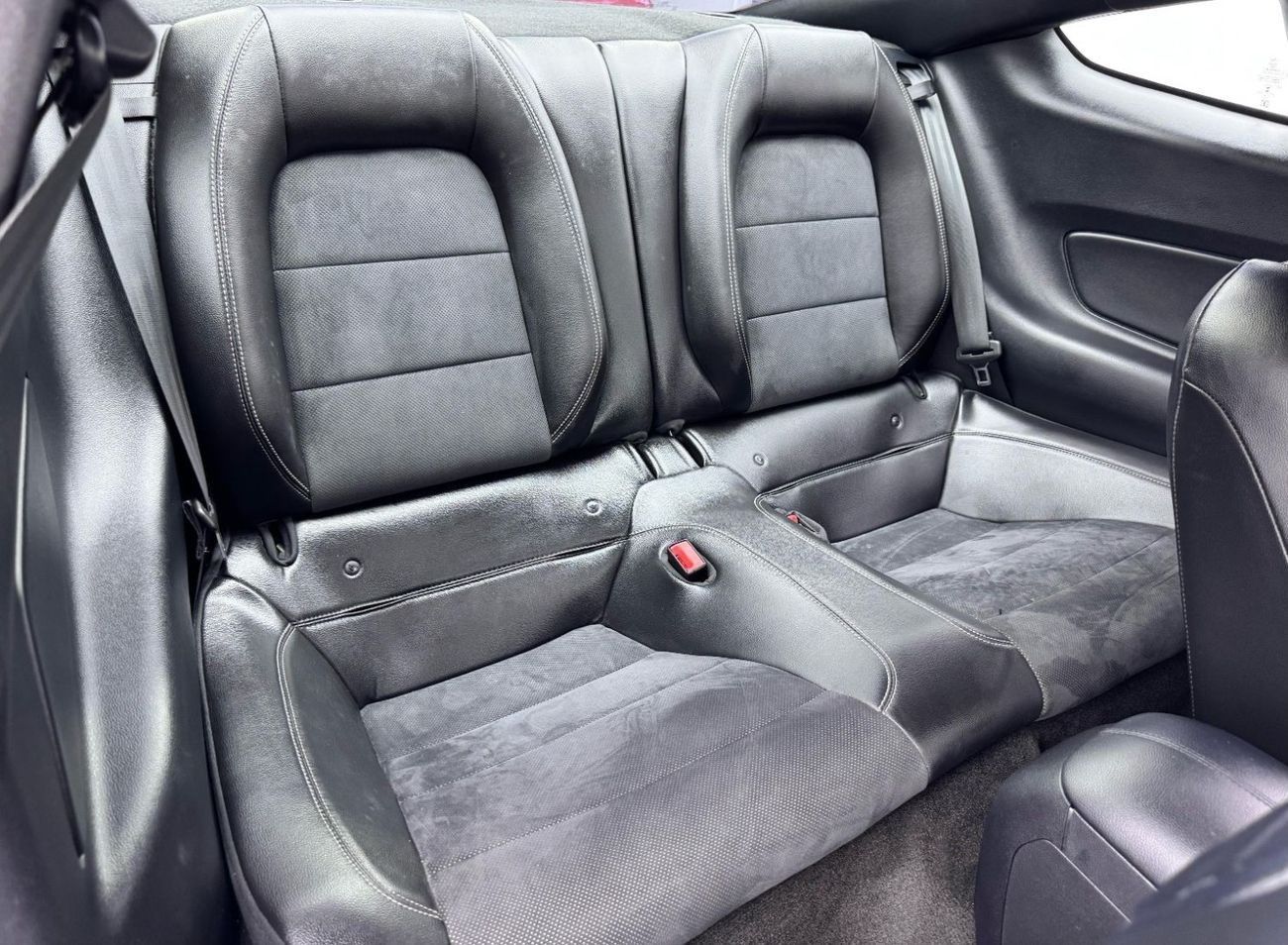 Ford Mustang 2018 Ford Mustang GT 5.0, Warranty, Full Service History, Manual Transmission, GCC