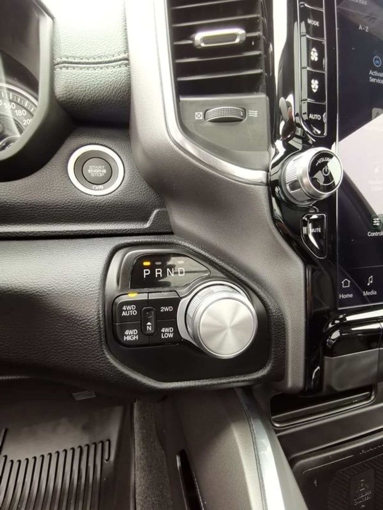 RAM 1500 Dodge RAM Laramie ( Diesel ) - 2022 - Black