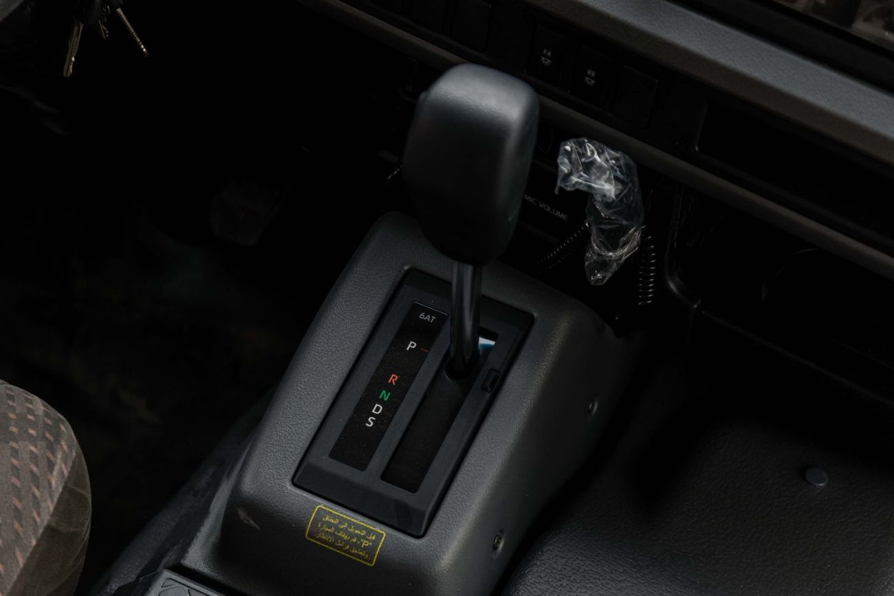 تويوتا كوستر 2.8L - 22 Seater - White Inside Grey | Export Only