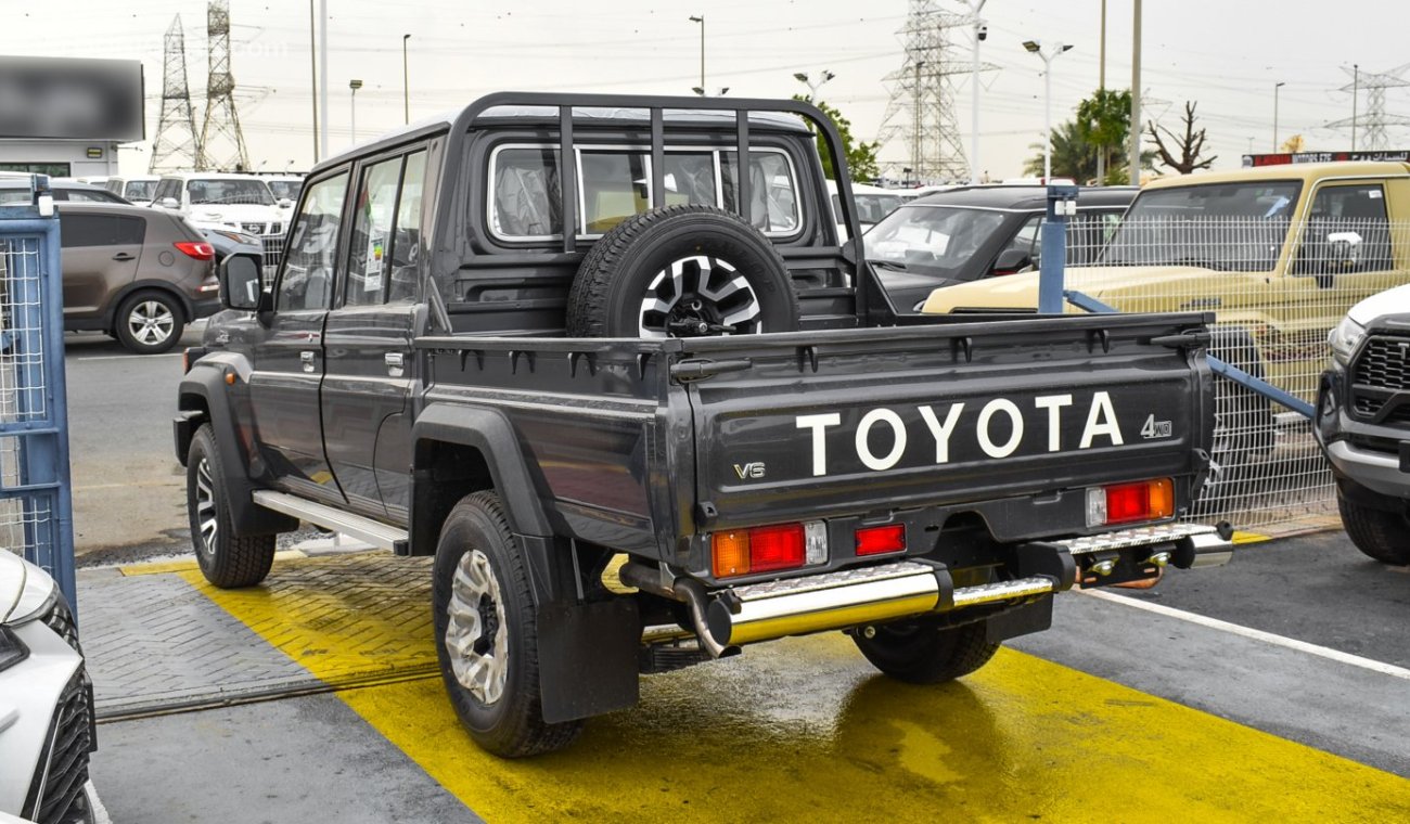 Toyota Land Cruiser Pick Up 4.0L V6 Petrol Double Cabin A/T