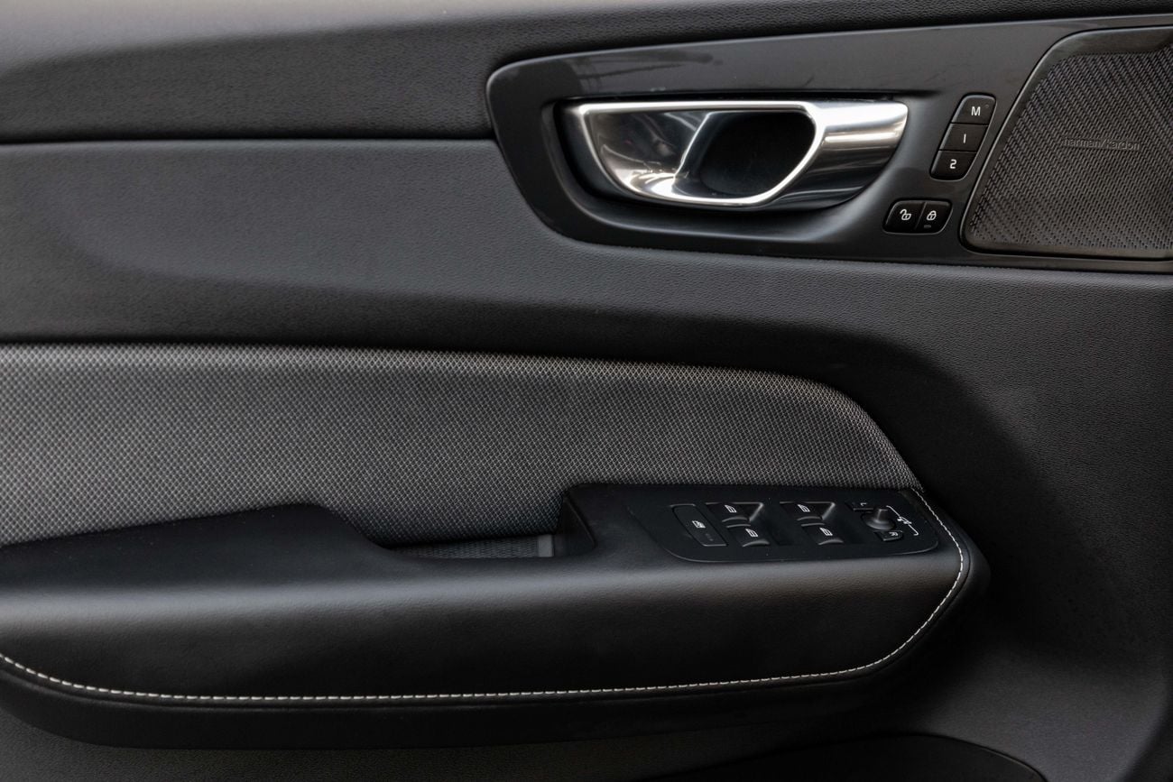 Volvo XC60 XC60 B5 R-Design | 2,057 P.M | 0% Downpayment | 2027 VOLVO WARRANTY!