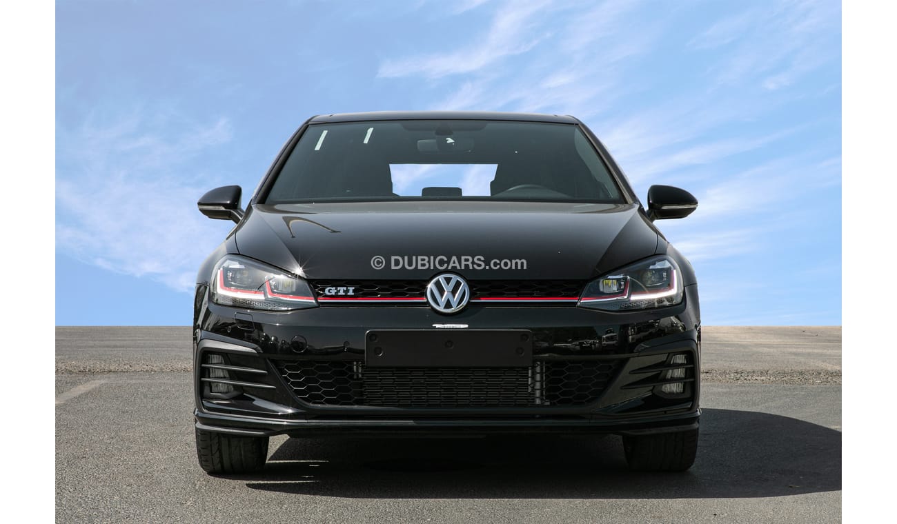 Volkswagen Golf GTi 2.0L Turbo with adaptive chassis control , Apple Carplay and Fully digital speedometer