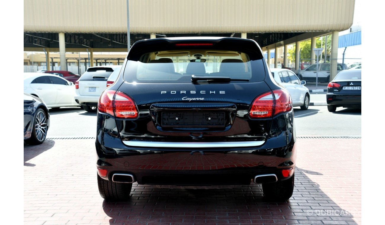 Porsche Cayenne V 6 2014 GCC Without Paint