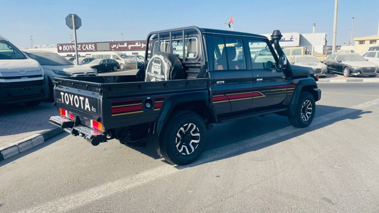 تويوتا لاند كروزر بيك آب LC79 DOUBLE CABIN 70TH ANNIVERSARY 4.0 AUTOMATIC