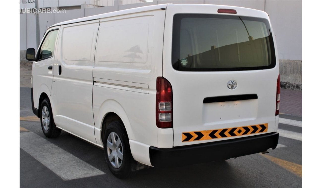 Toyota Hiace Toyota Hiace Van 2016 GCC in excellent condition without accidents, very clean from inside and outsi