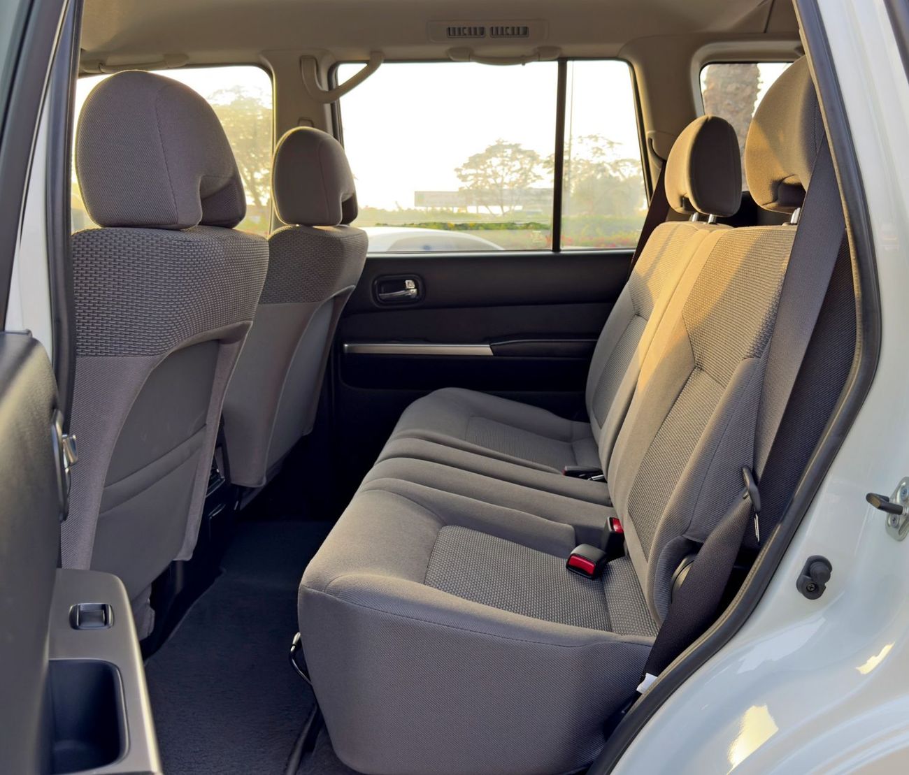 Nissan Patrol Safari GL 4.8L A/T (7 Seater)