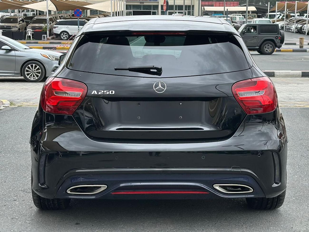 مرسيدس بنز A 250 MERCEDES-BENZ A250 | GCC | 2017 | FULL SERVICE HISTORY (GARGASH)