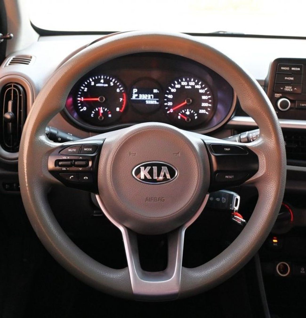 Kia Picanto Std 1.2L