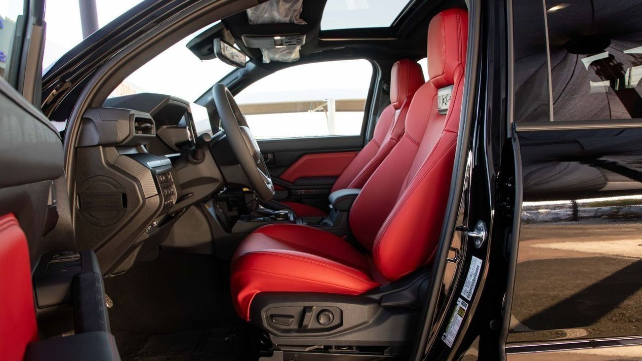 Toyota Tacoma 2.4L V4 TRD PRO I-FORCE MAX Hybrid 4WD/2025