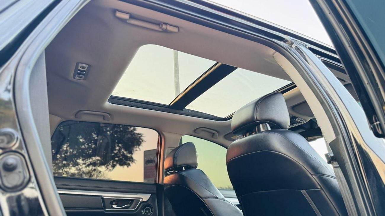 Honda CRV PREMIUM FEATURES CROSSOVER | PANORAMIC SUNROOF | AT | 1.5L PETROL ENGINE | AWD