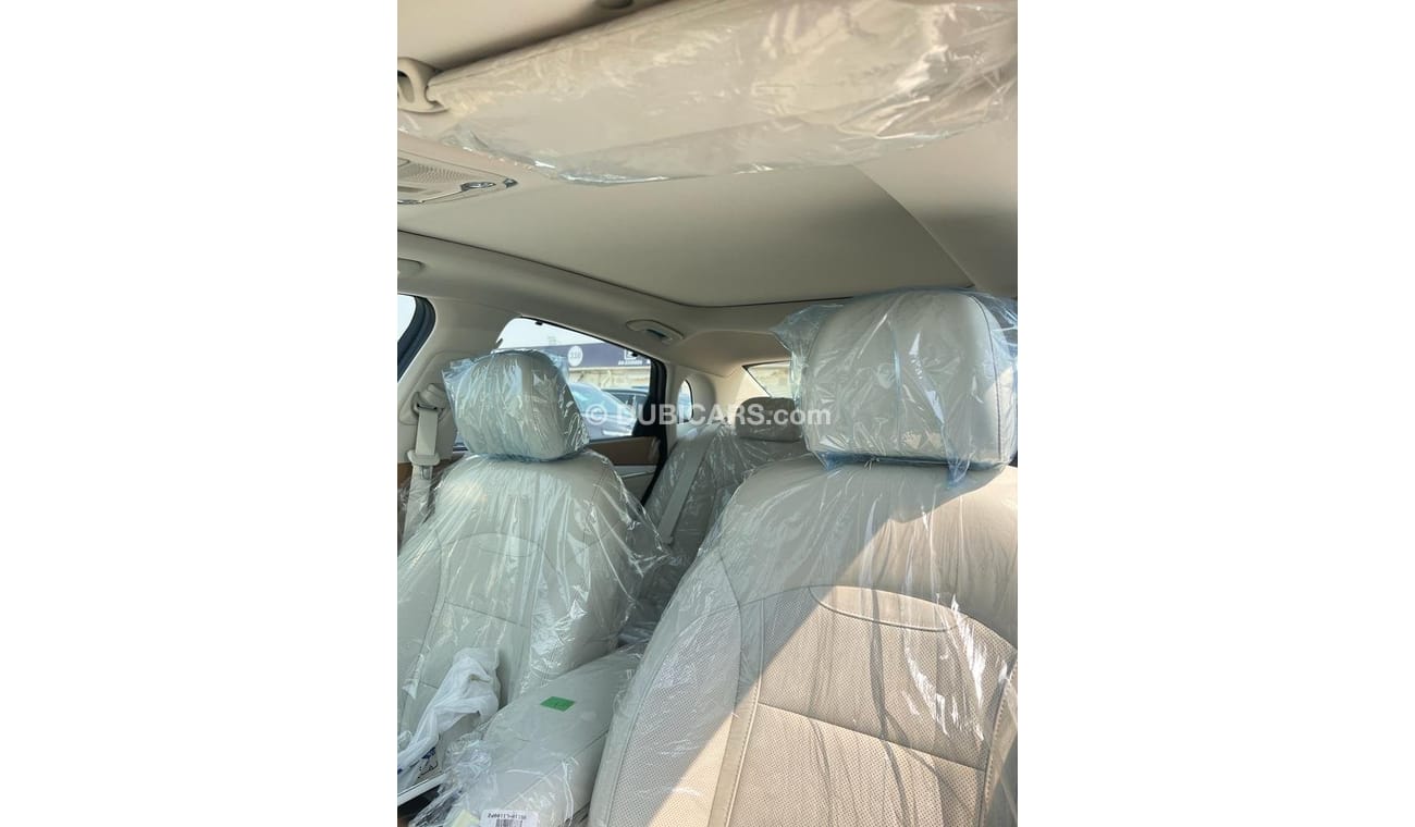 Hyundai Azera 3.5 L , full option