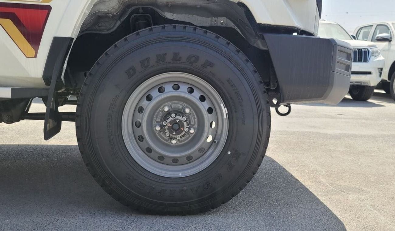 Toyota Land Cruiser 70 TOYOTA LC76 DIESEL 4.5L V8 TURBO MODEL YEAR 2024 COLOR WHITE