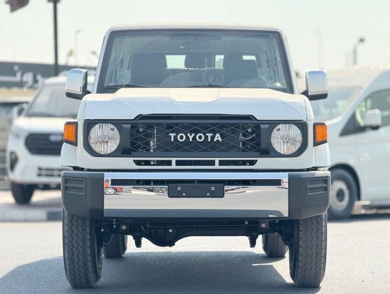 Toyota Land Cruiser EXPORT ONLY - LC 76 basic automatic 4.0