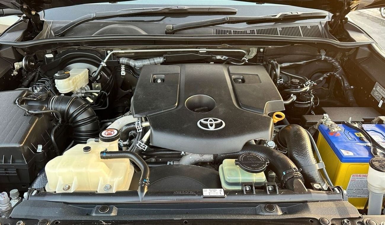 Toyota Hilux SR5 LEATHER ELECTRIC SEATS RHD DIESEL 2.8