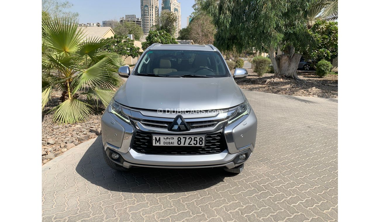 Mitsubishi Montero TOP SPEC - GLS Premium