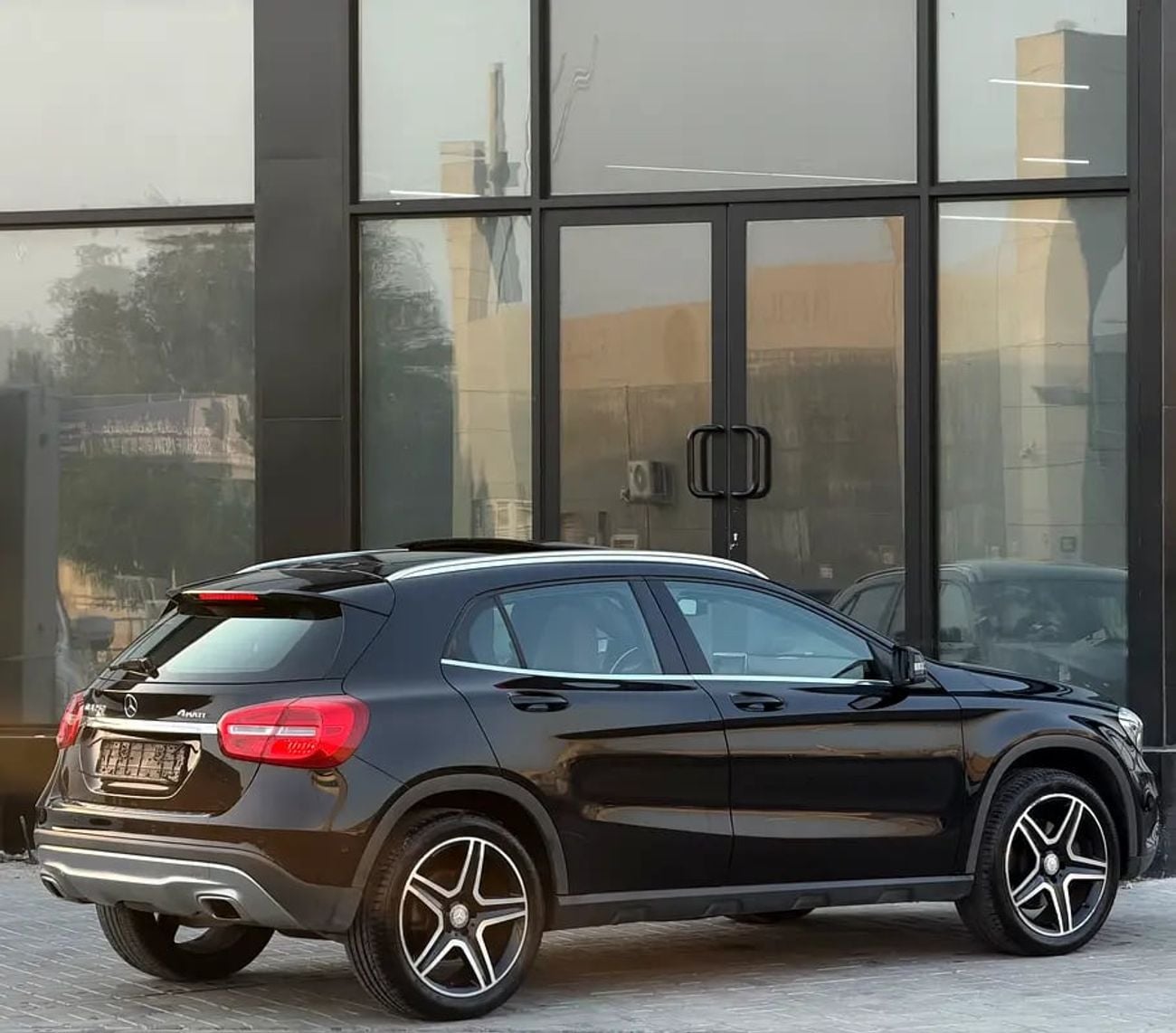 مرسيدس بنز GLA 250 GLA 250 4MATIC | GCC Specs | Low Mileage