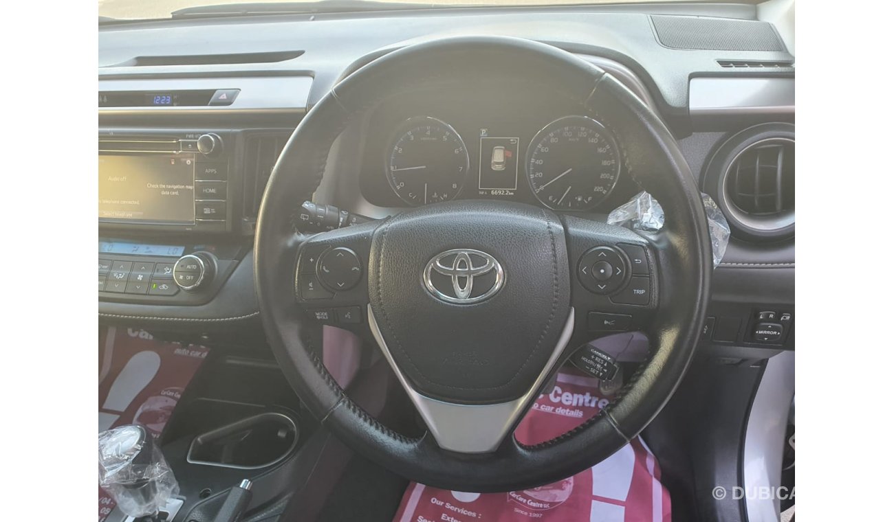 Toyota RAV4 petrol 2.5 Litter Right Hand drive