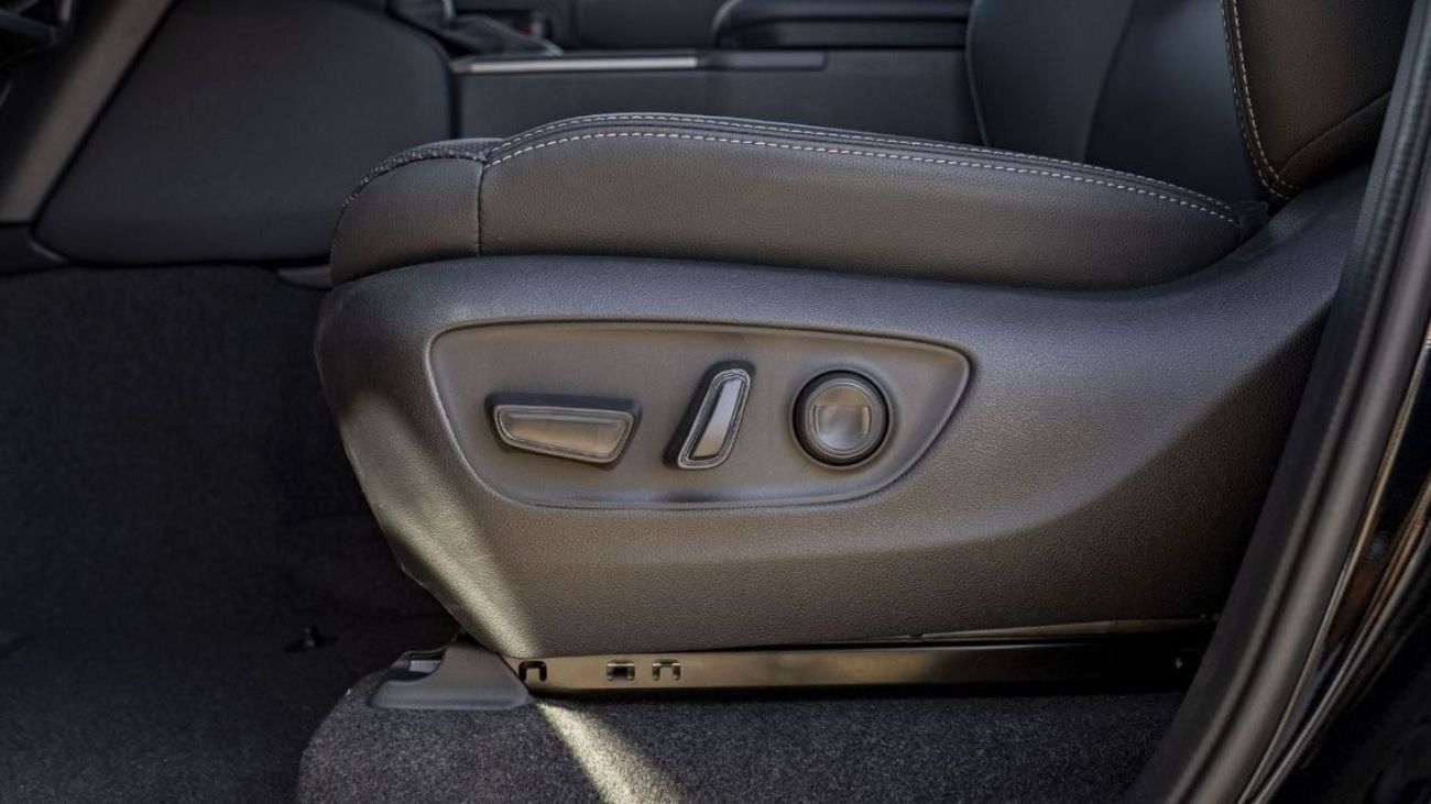 Toyota Prado (LHD) TOYOTA PRADO 250 WX 2.4P AT ADVENTURE MY2024 – BLACK