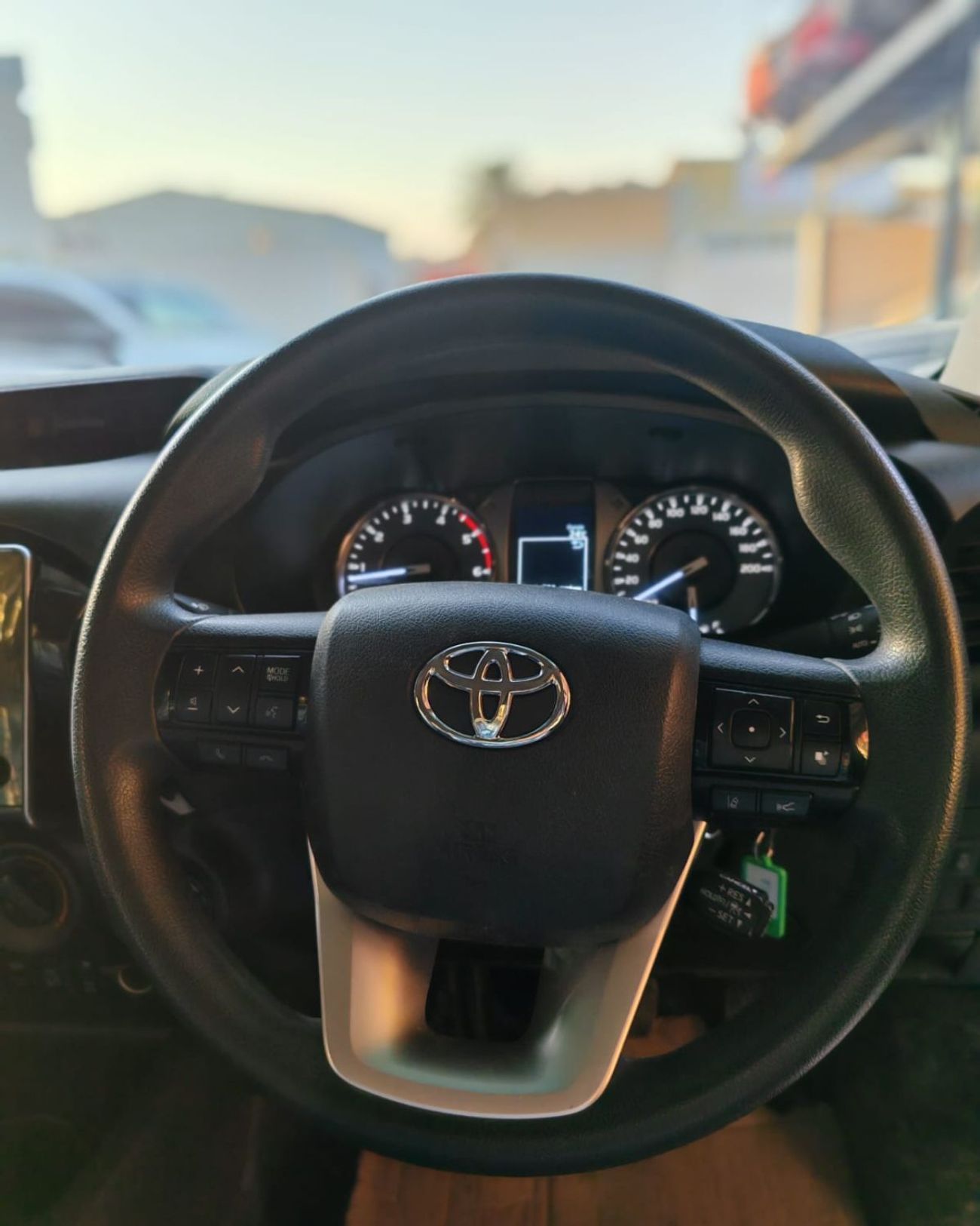Toyota Hilux ADV 2.8L