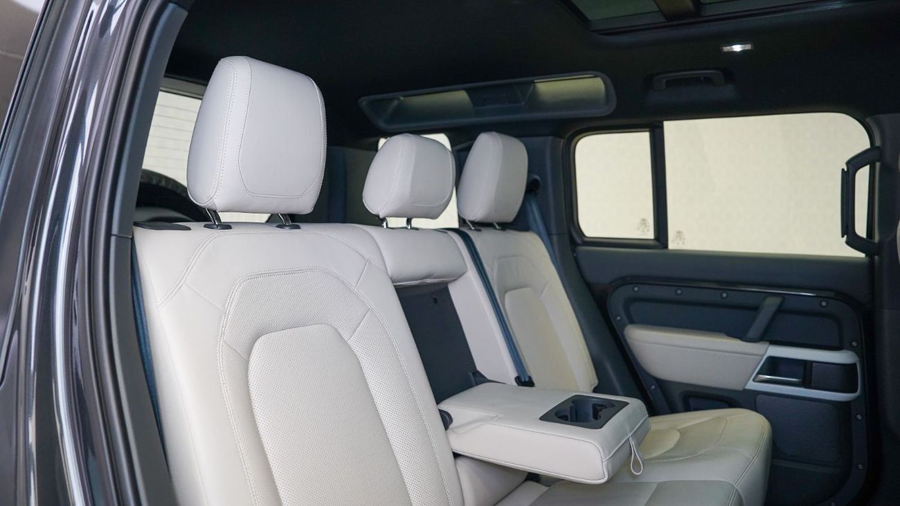 Land Rover Defender 110 HSE X-Dynamic | AED 5,242 PM | Warranty April 2028 | GCC