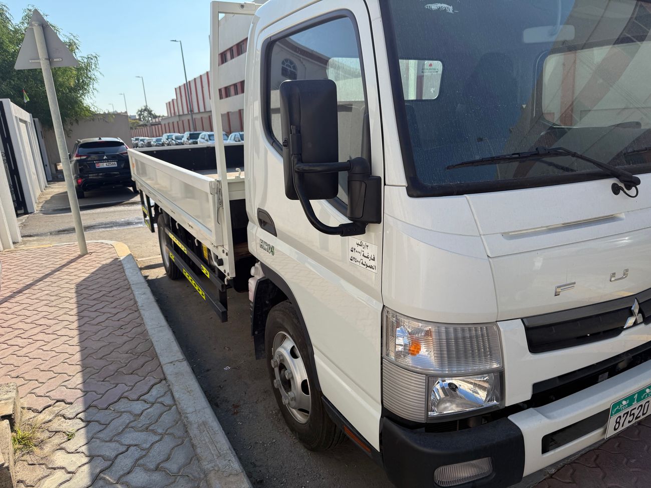 Mitsubishi Canter Van